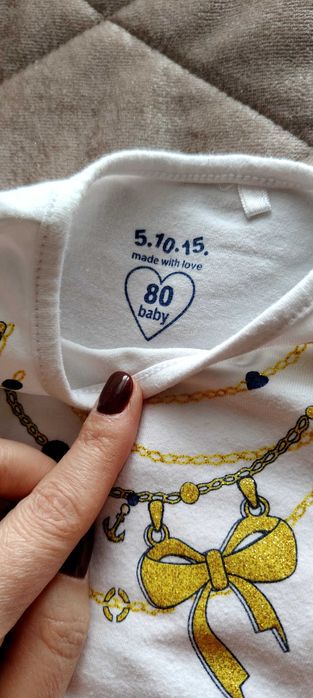 Dwie koszulki dla dziewczynki rozm . 80