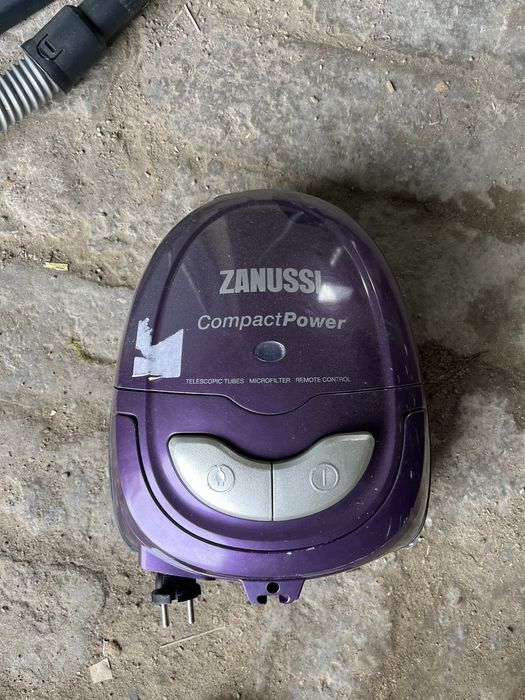 Odkurzacz Zanussi (uszkodzony)