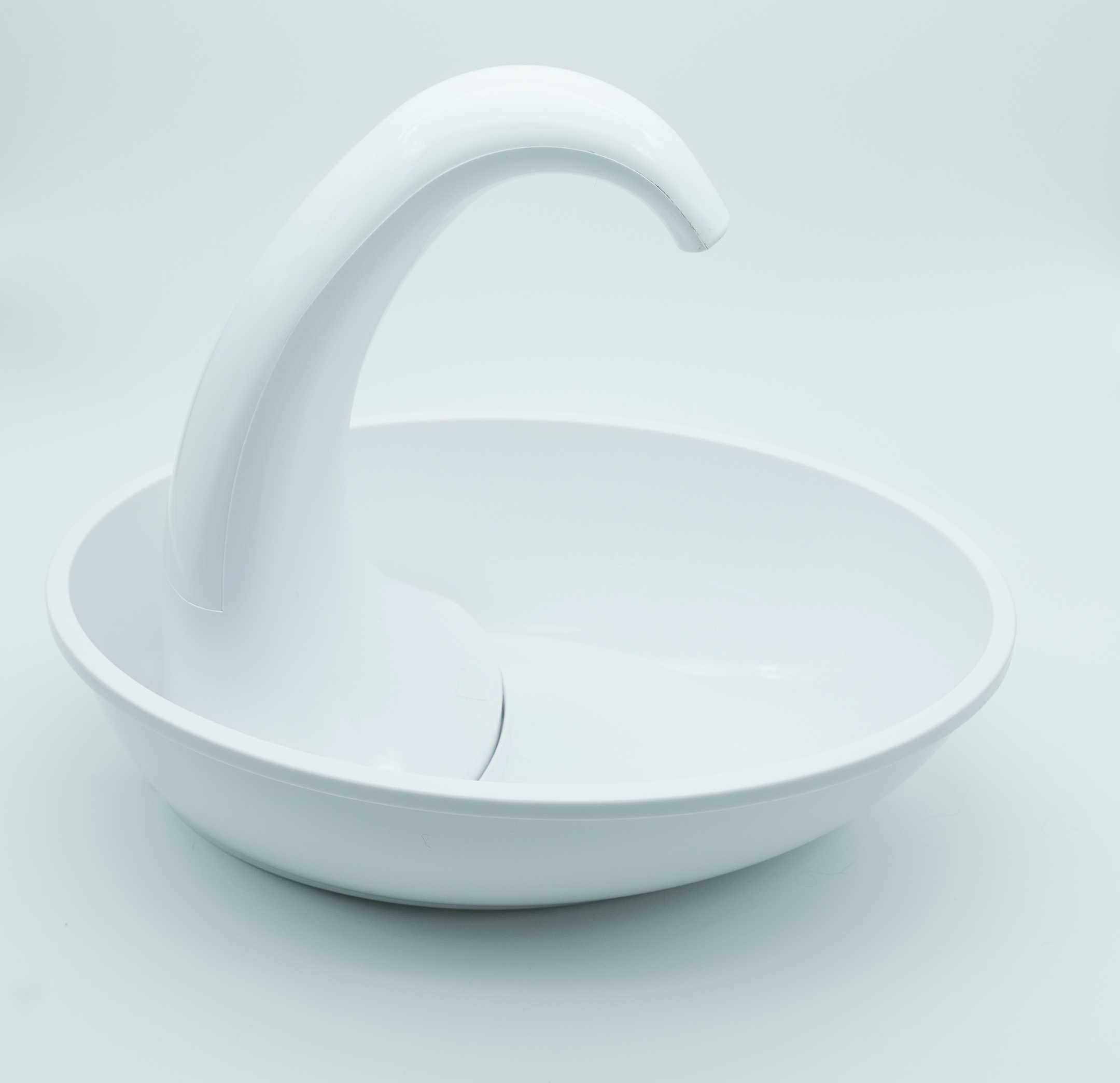 Bebedouro fonte Cisne da Pioneer Pet - COMO NOVO