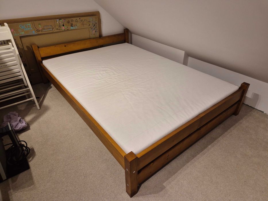 Łóżko 200x140 komplet z materacem - lita sosna