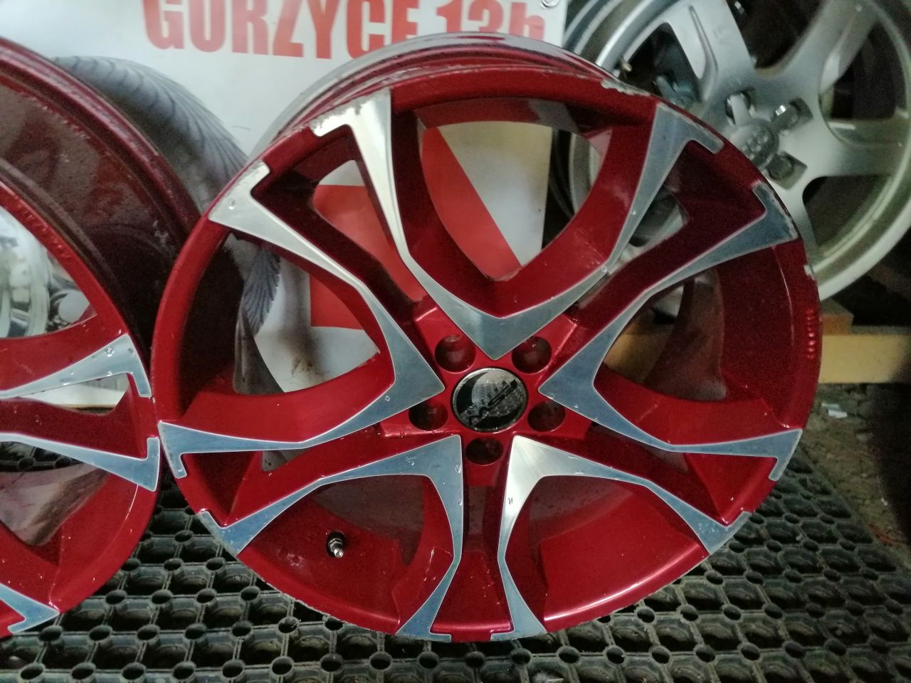 85 TSM Alufelgi 5x100 8jx18 et33 skoda vw audi seat subaru
