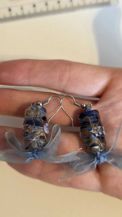 Brinco azul muito delicado