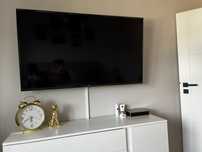Telewizor LG z uchwytem