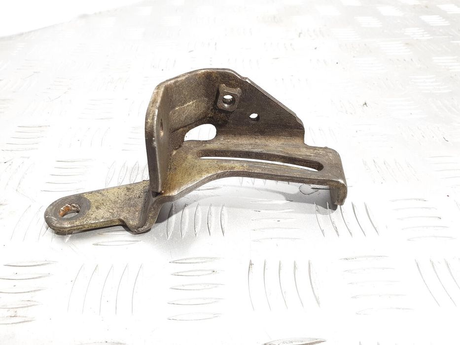 кронштейн генератора Mitsubushi Space STAR 1.8 (1998-2003) разборка