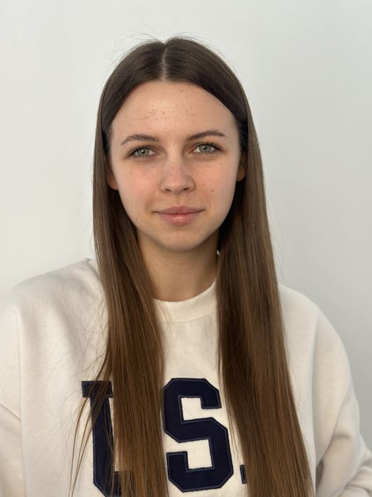 Зачіски/макіяж/ламінування вій фарбування та корекція брів