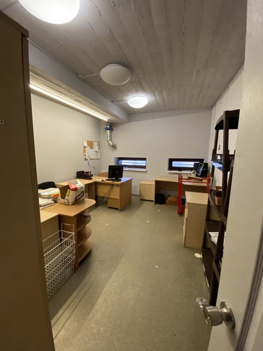 Продуктовый магазин с оборудованием