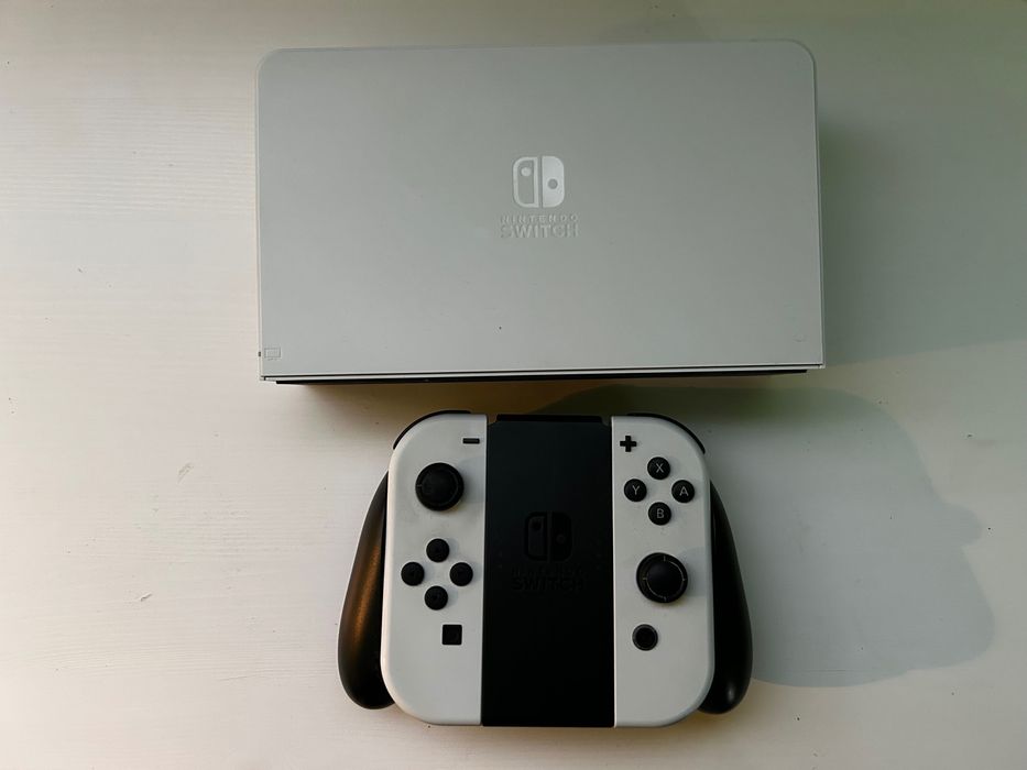 Nintendo Switch Oled + Dodatki
