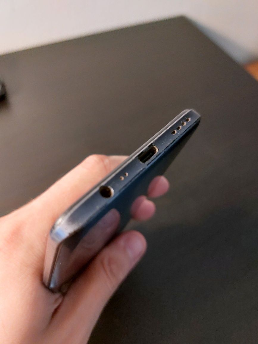 Telefon Realme 8 6/128 GB 6.4"