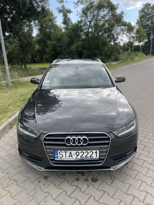 Audi A4 B8 Kombi 2.0TDI 143km lift manual alufelgi Cena do negocjacji.
