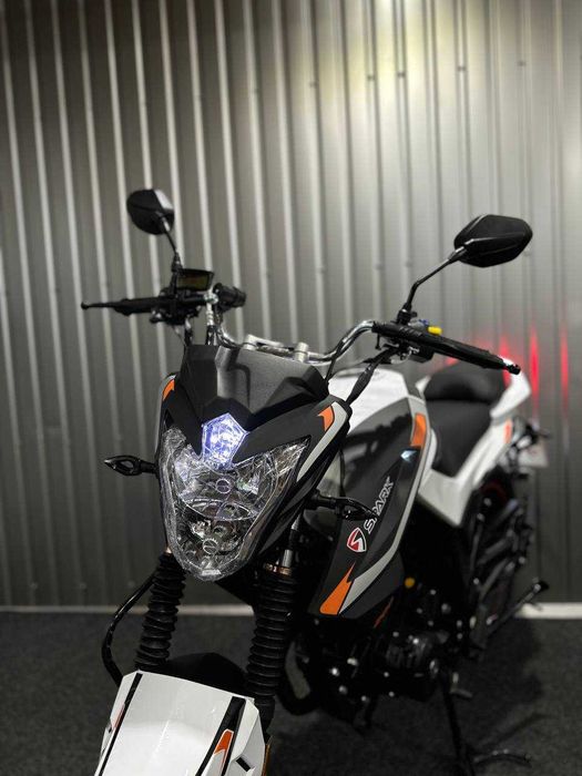 Новий мотоцикл Spark SP200R-30