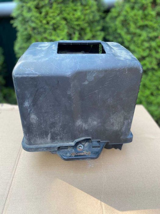 Корпус АКБ акумулятора Skoda Octavia tour Golf 4 бензин