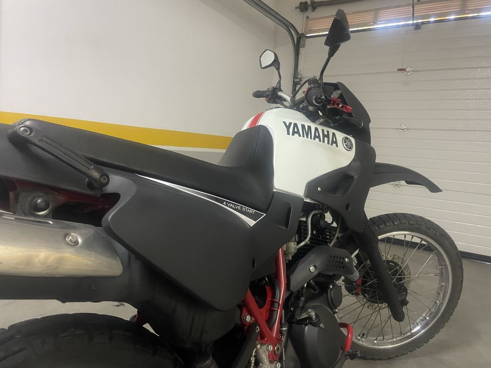 Yamaha XT 600 4pt ano 2000