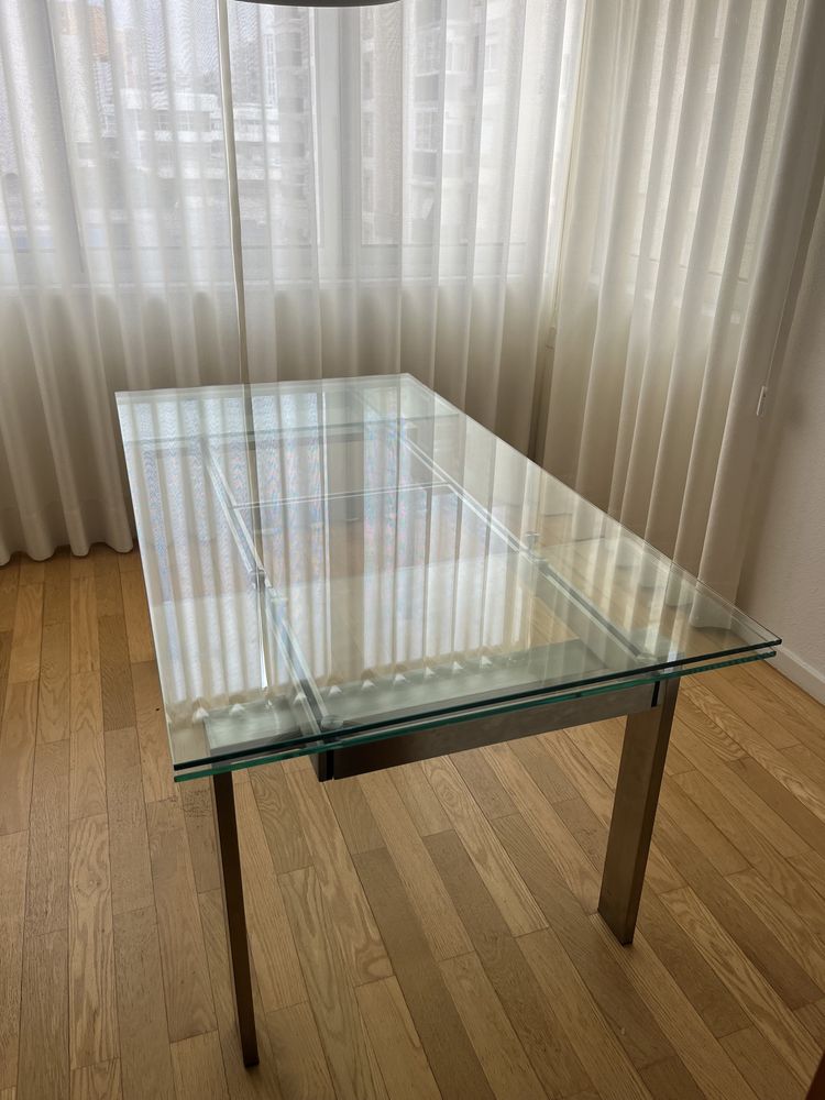 Mesa de vidro extensivel