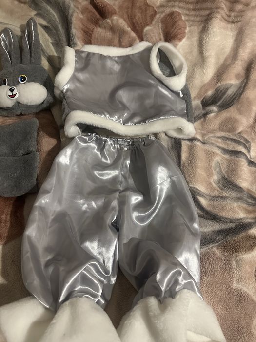 Прокат костюма зайчика