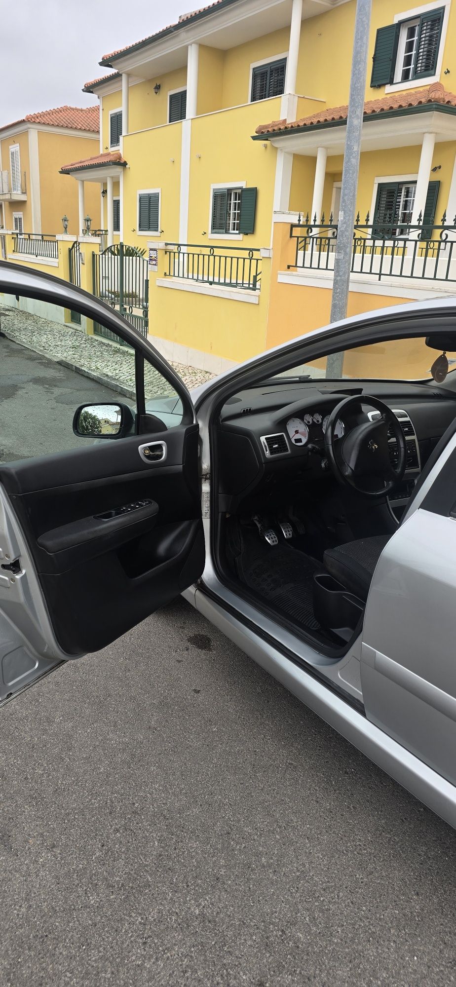 Pegueot 307 1.6 hdi 110cv