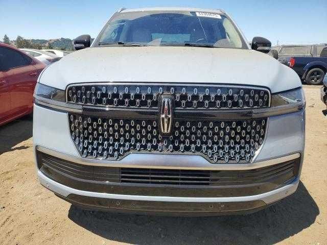 2025 Lincoln Navigator