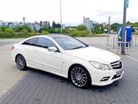 Anglik Mercedesa E w207 coupe AMG 350d 3.0 V6 231KM automat 2009r