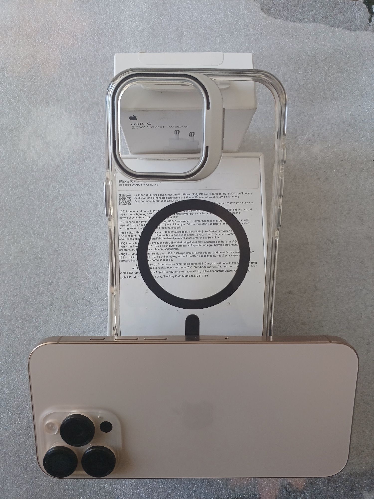 Iphone 16 pro max 256GB como novo. Foi comprado ha 3 meses. Vai com ca