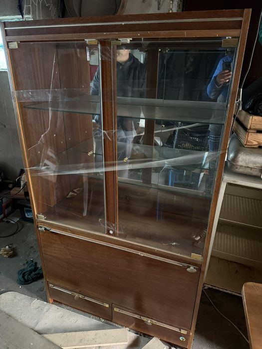 Шкаф-сервант-тумба