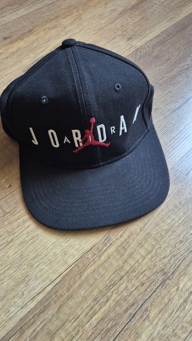 Czapka dziecięca z daszkiem, Jordan