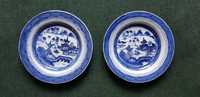 2 pratos de sopa em porcelana chinesa azul e branco Cantão Sec. XVIII