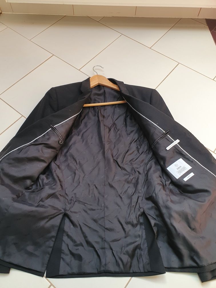 Marynarka młodzieżowa na 148  cm slim fit 60 proc wełny