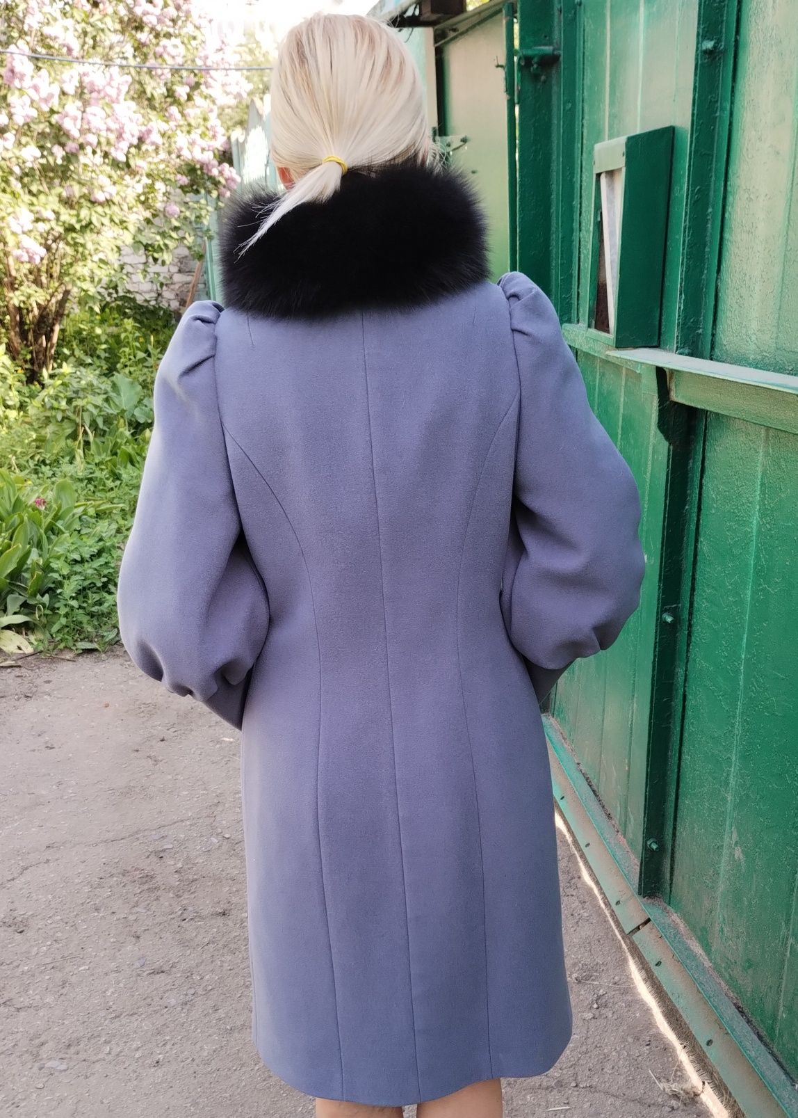Пальто зимнее  женское