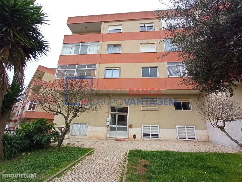 Apartamento T1 Agualva arrendado