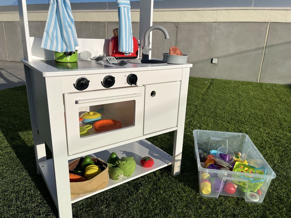 Cozinha IKEA crianca