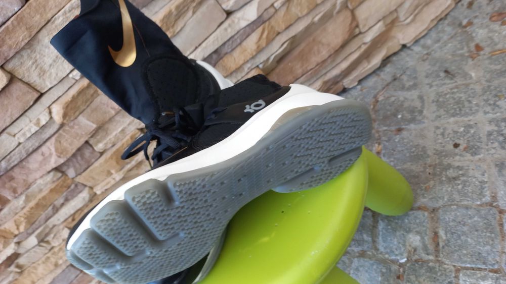 Ténis NIKE de Basquetebol