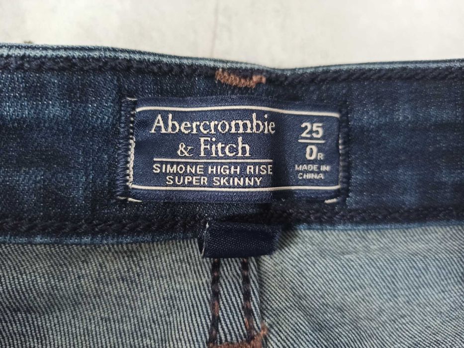 Abercrombie&Fitch damskie spodnie jeansowe rozmiar 25 jak nowe