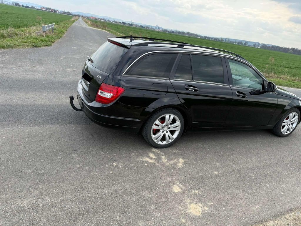Mercedes- Benz W204  2.2 diesel