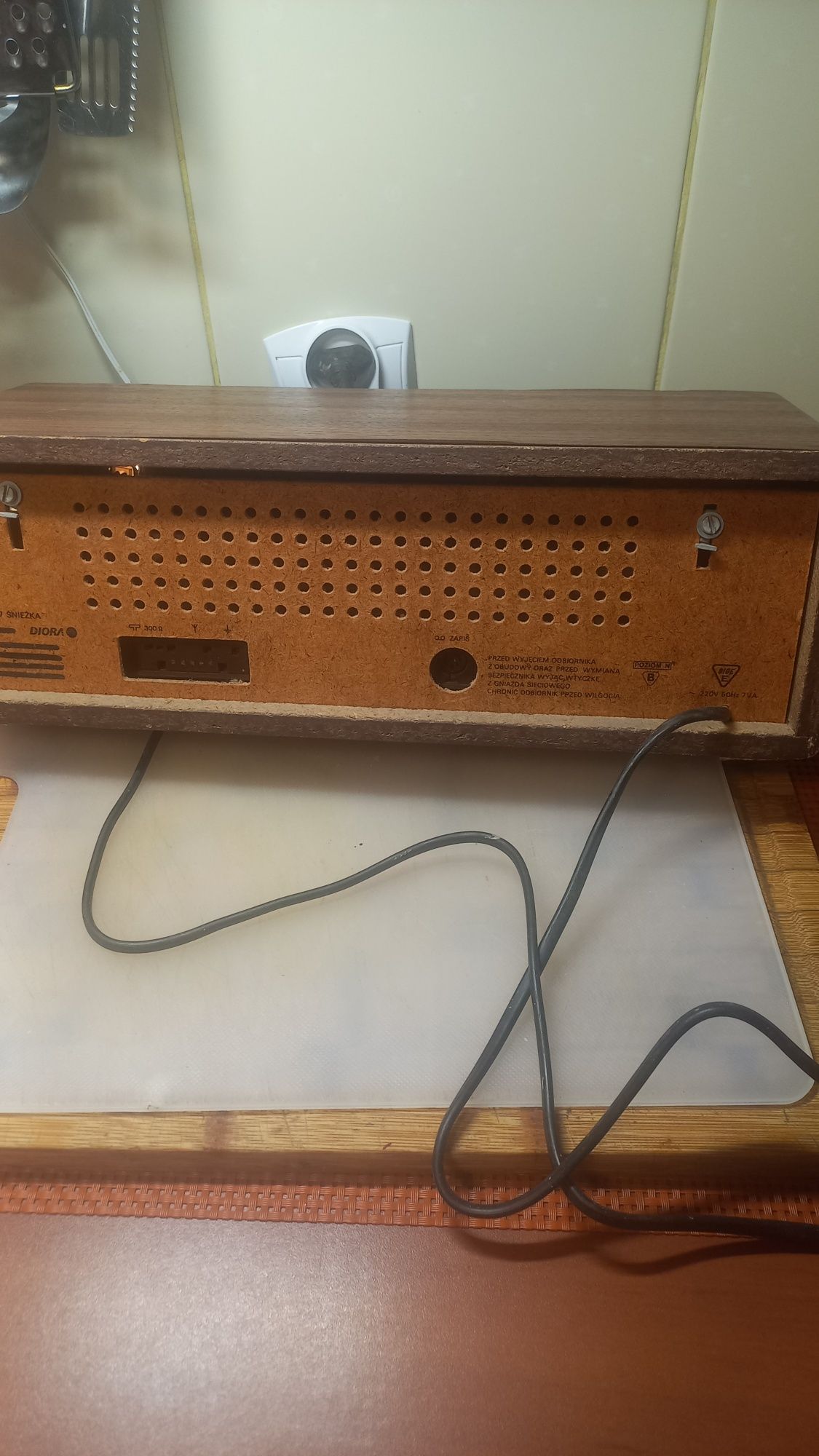 Radio stołowe Unitra Diora Śnieżka R-207