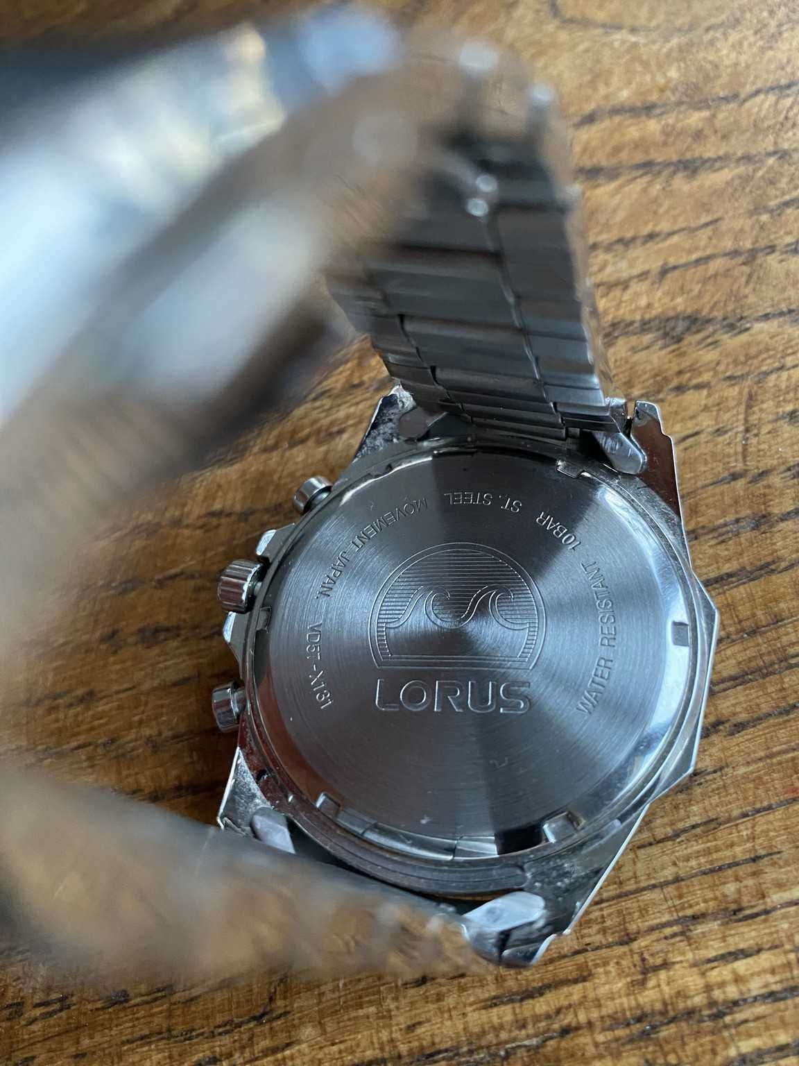 Zegarek męski Lorus Chronograph Rm381Ex9 analogowy na bransoletce