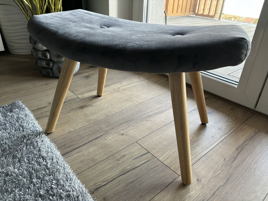 Podnóżek HOMLA drewniany - stan BDB