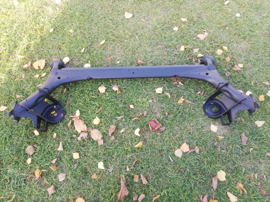 Tylna belka zawiszenia-oś tylna