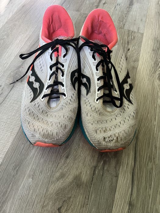 Продам Кросівки кроссовки saucony