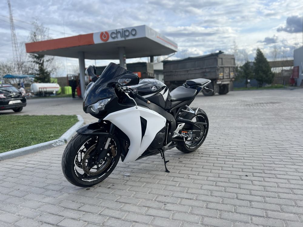 Honda cbr 1000rr 2011p