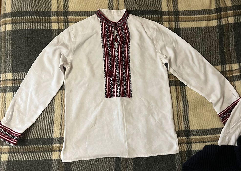 Вышиванка (лляна)