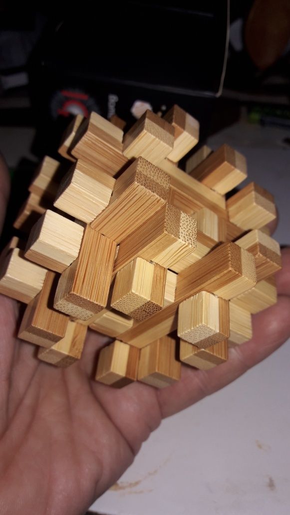 Головоломка из бамбука.