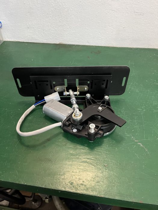 Откидные рамки на номера