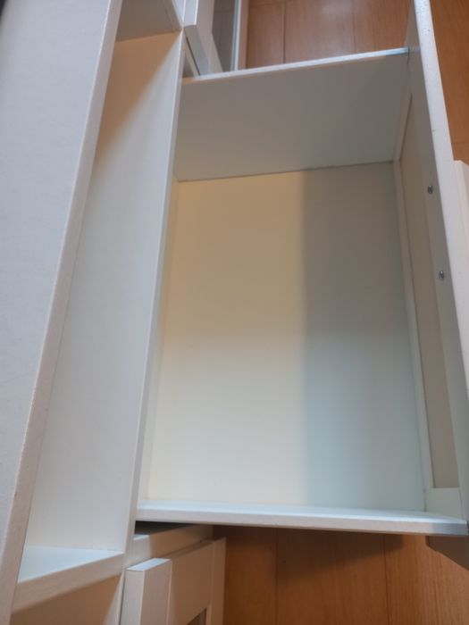 Aparador branco do IKEA