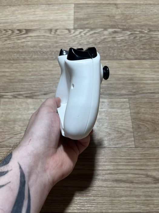 Настольные часы джойстик x box