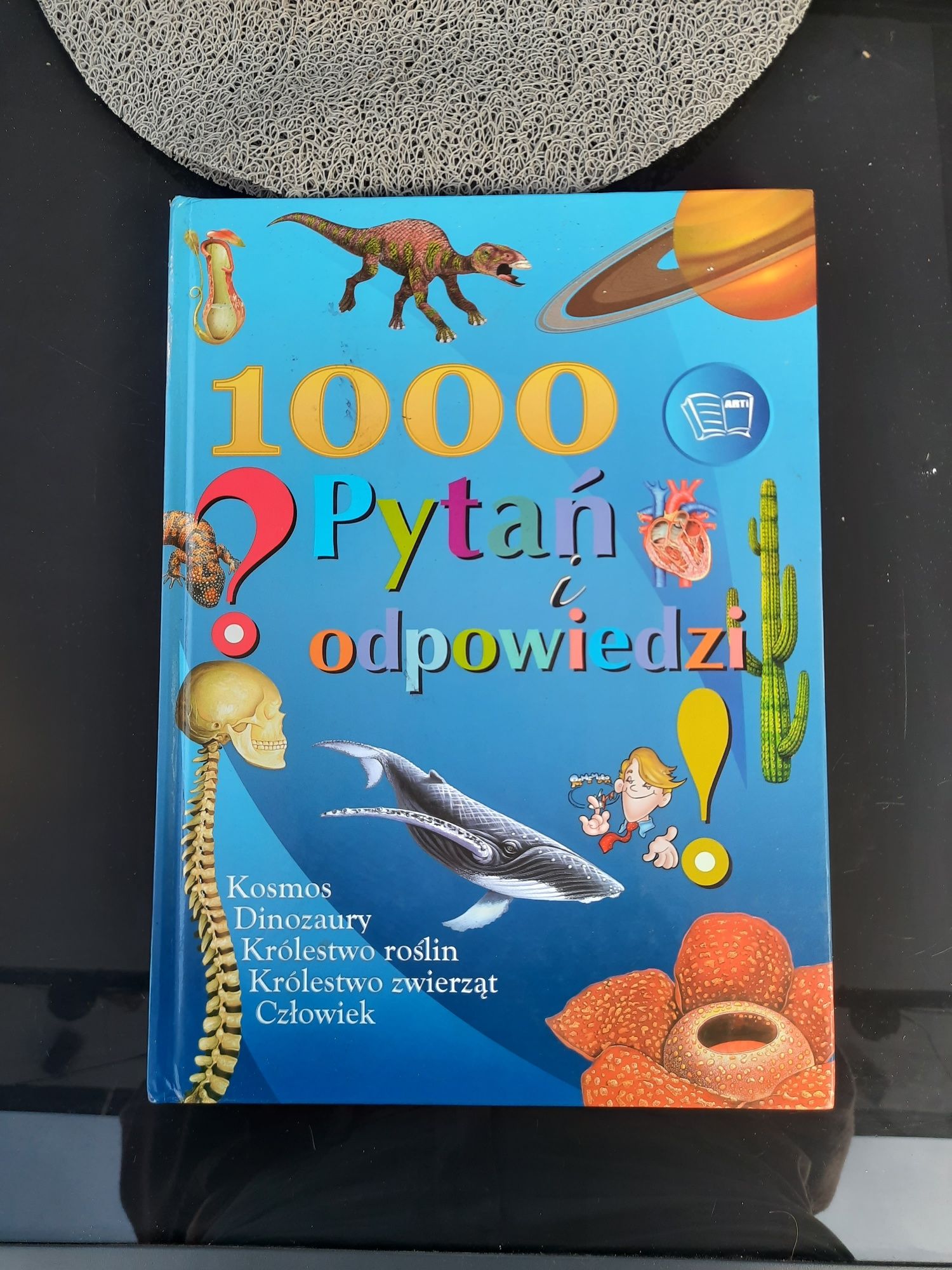 Książka, encyklopedia dla dzieci 1000 pytań i odpowiedzi