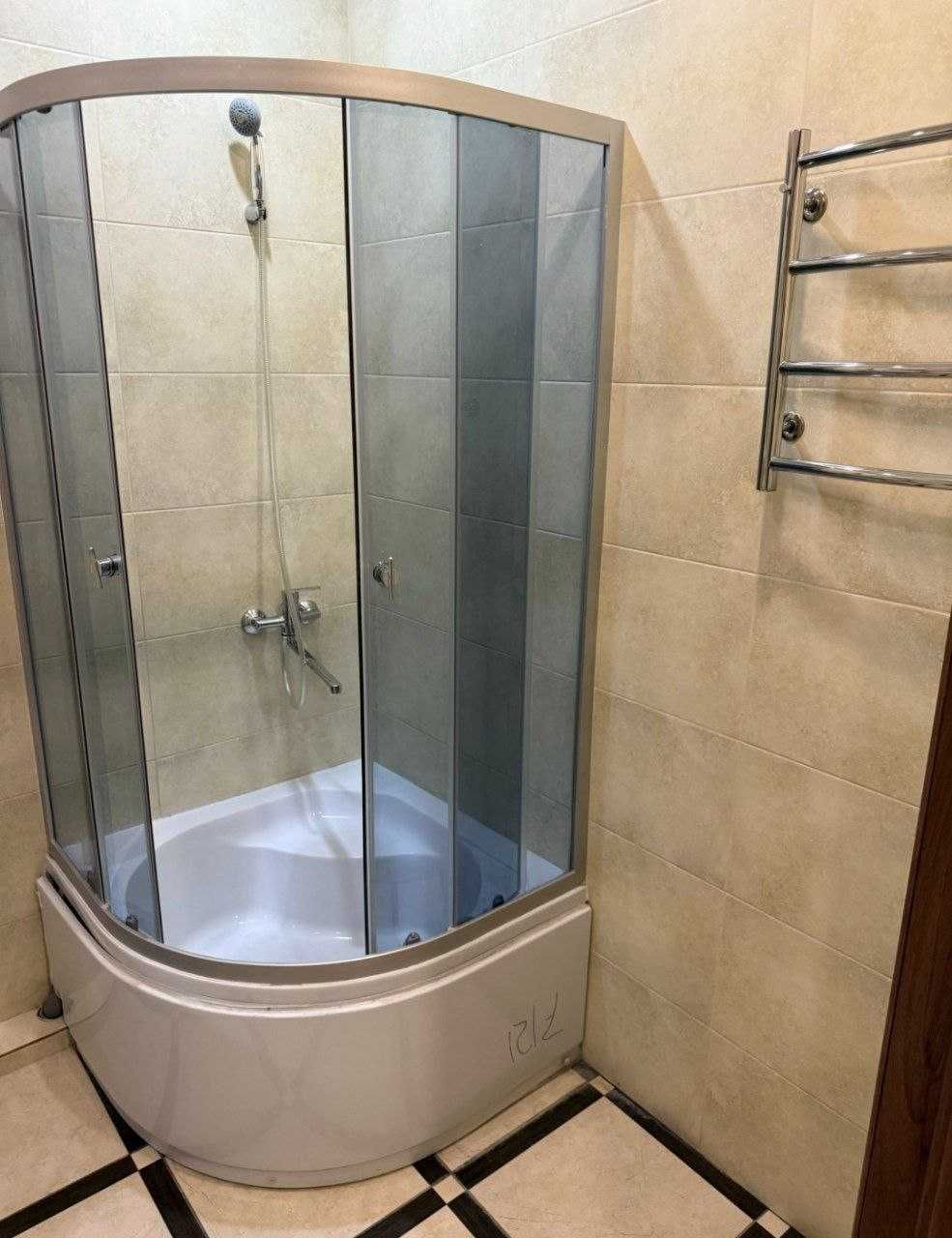 Сдам 1к кв в ЖК Искринском возле метро Защитников Украины!(50000)