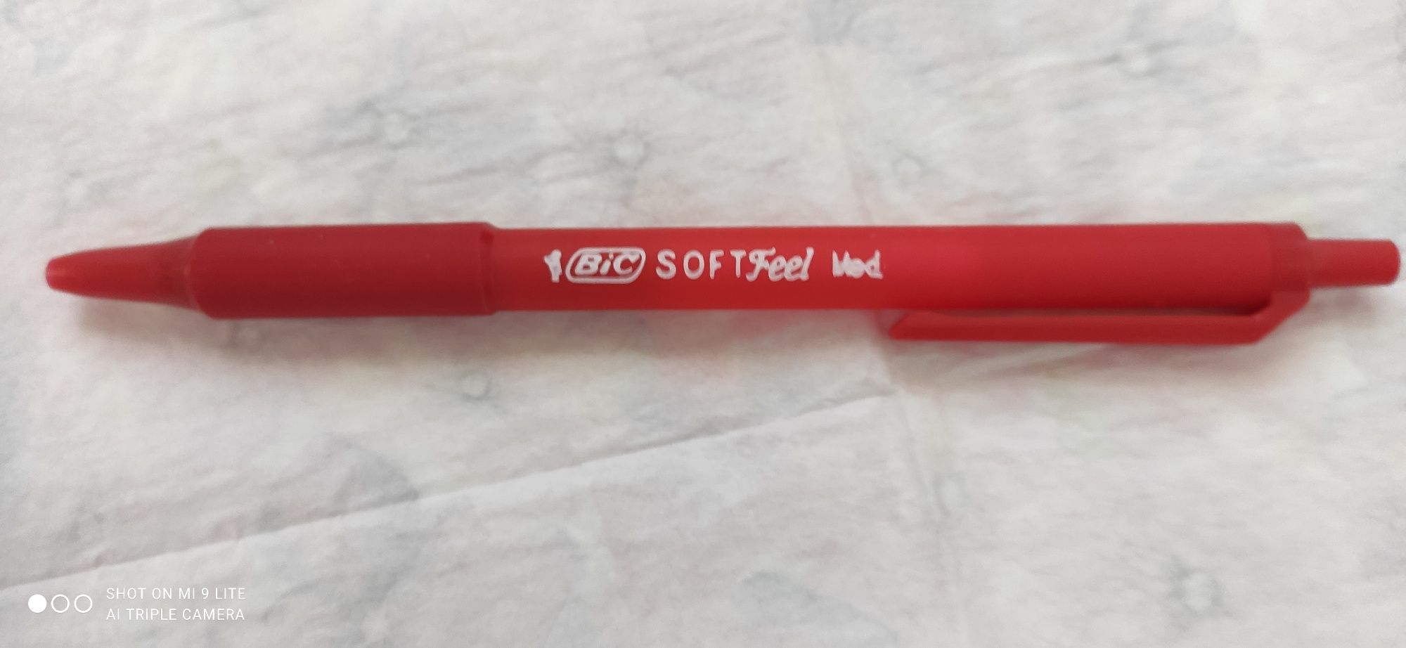 2 długopisy niebieskie BIC® & STABILO®