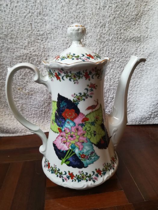 Conjunto de chá: Bule e Prato porcelana Limoges