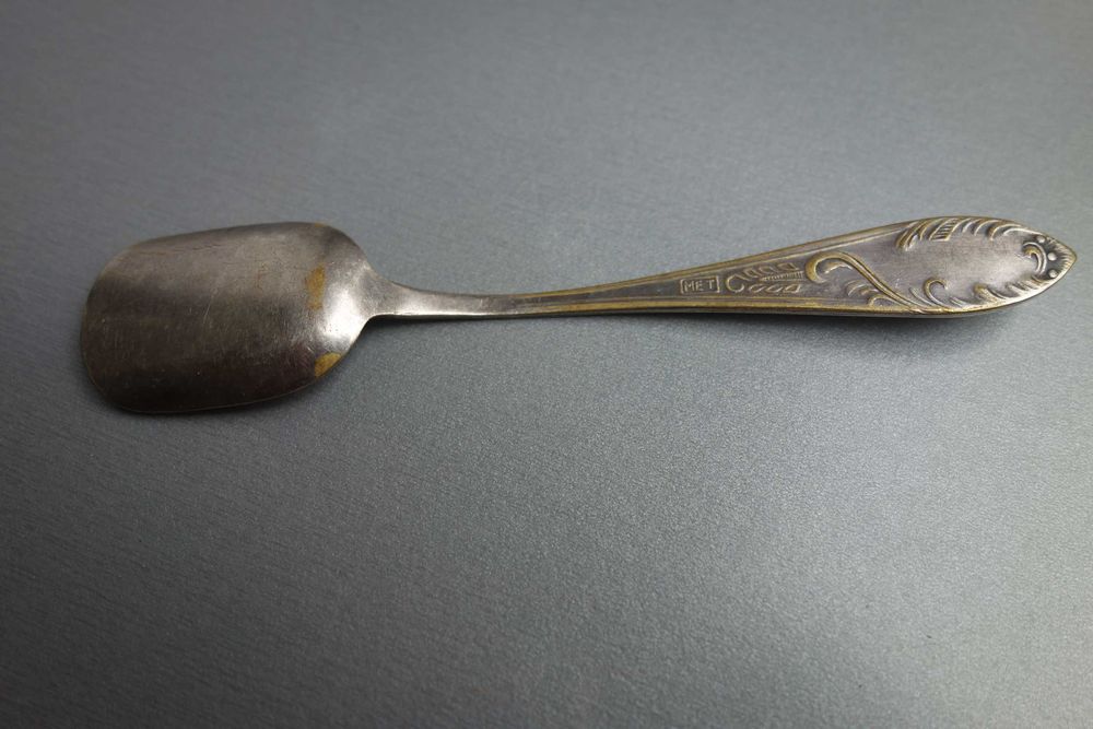 stara posrebrzana mała łyżeczka do cukru
