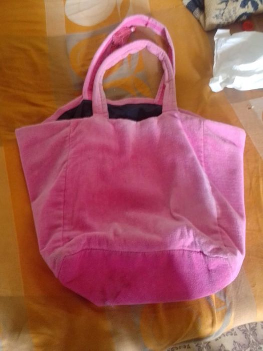 Рожеву махрову велику сумку