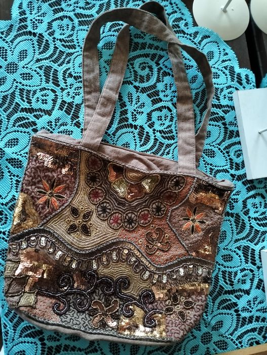 Haftowana torebka - rękodzieło; Per Una; 26 x 31 x 11cm